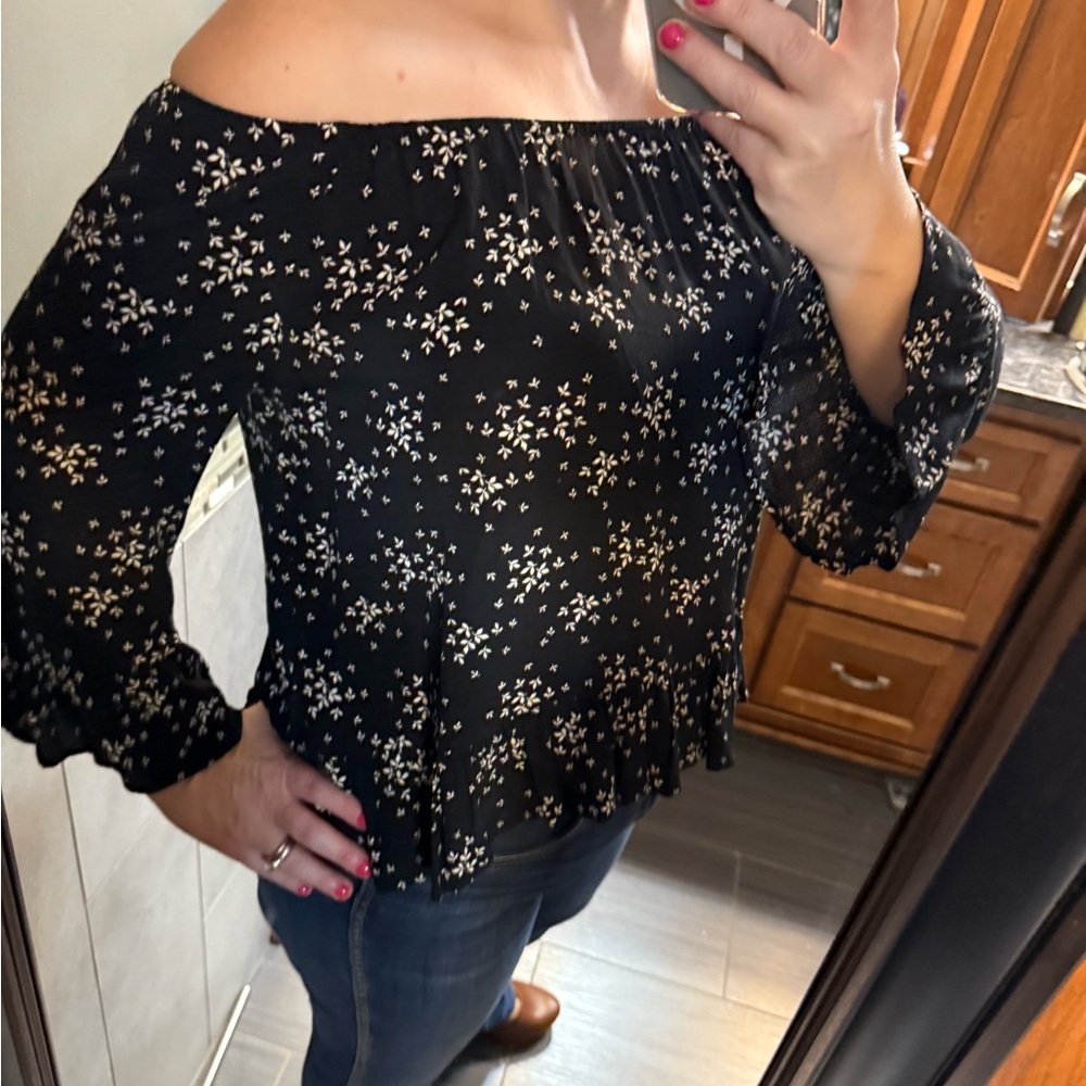 Sanctuary Floral Off-Shoulder Black Top